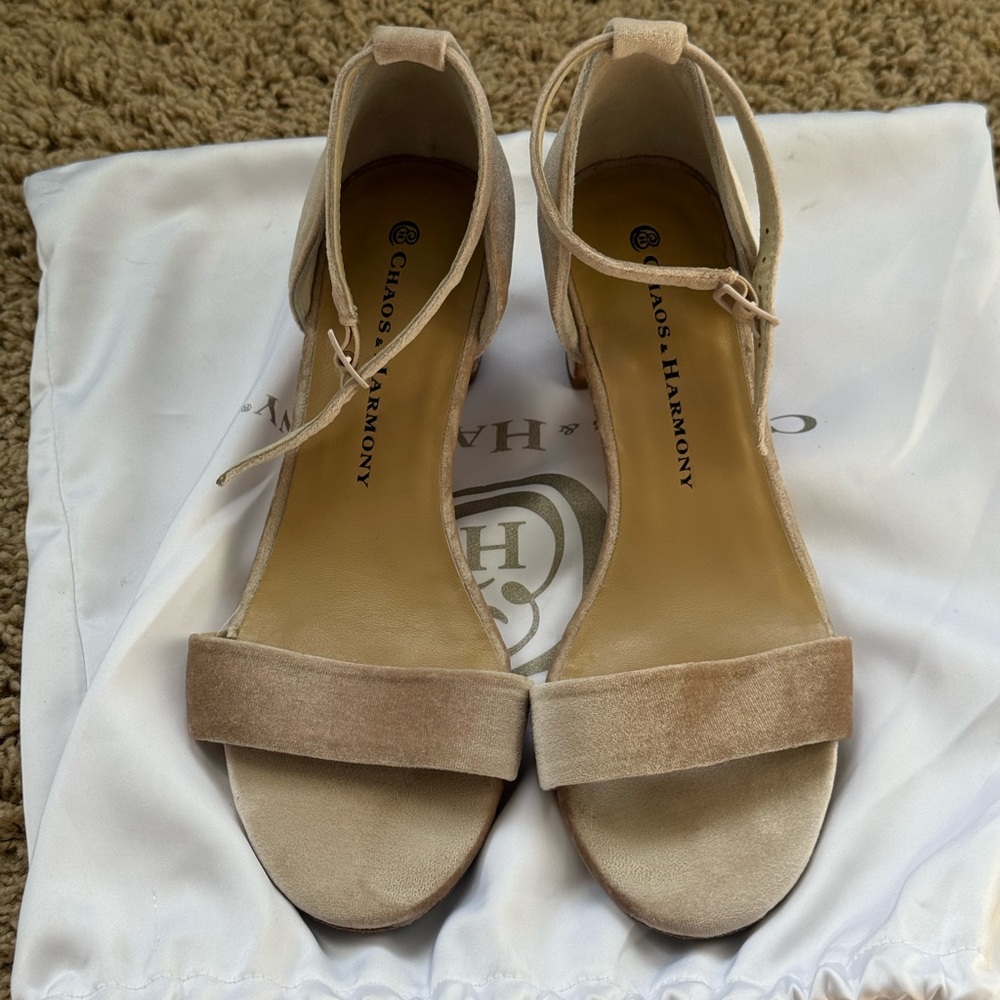 Chaos & Harmony Faithful Bridal Heel in Champagne